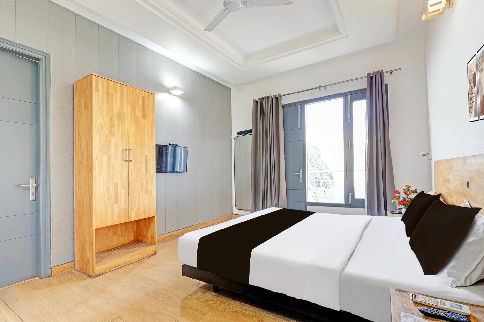 Townhouse Sector 49 Sohna Road Hotel Gurgaon Exterior photo