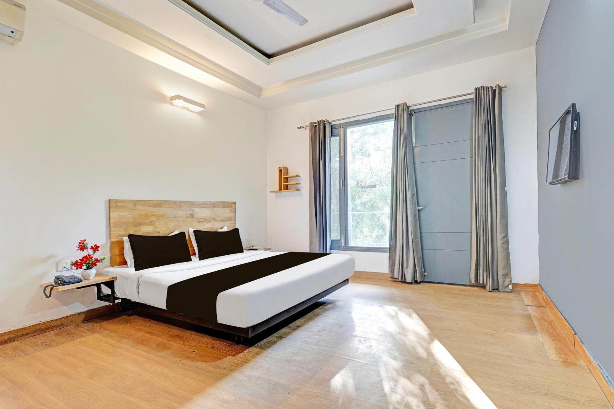 Townhouse Sector 49 Sohna Road Hotel Gurgaon Exterior photo